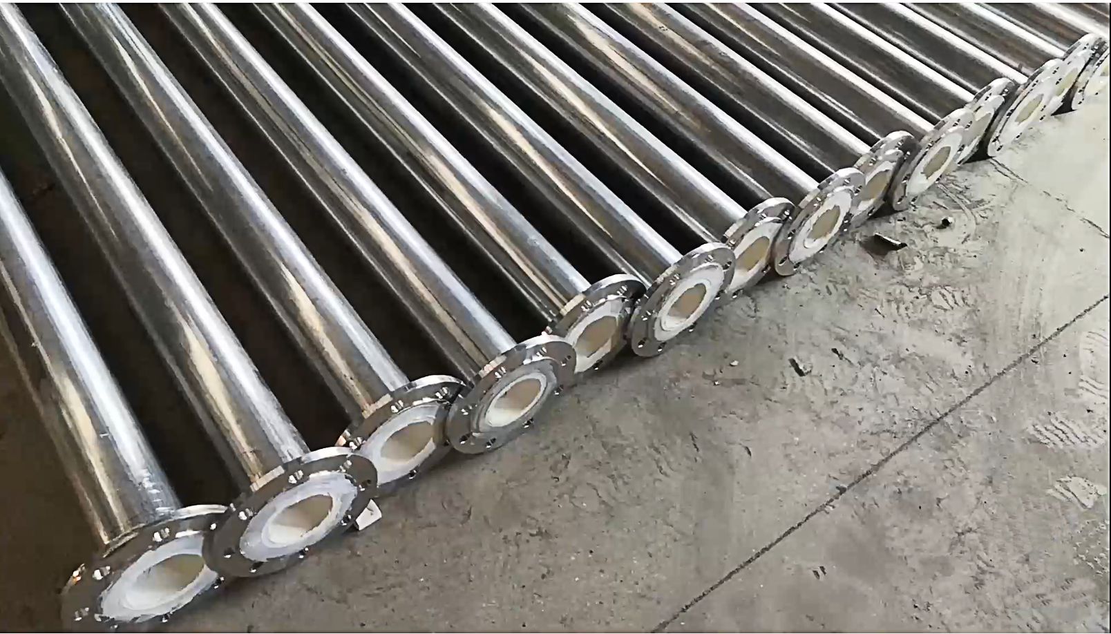 ong-lot-gom-su-⋆-ceramic-lined-pipe-03